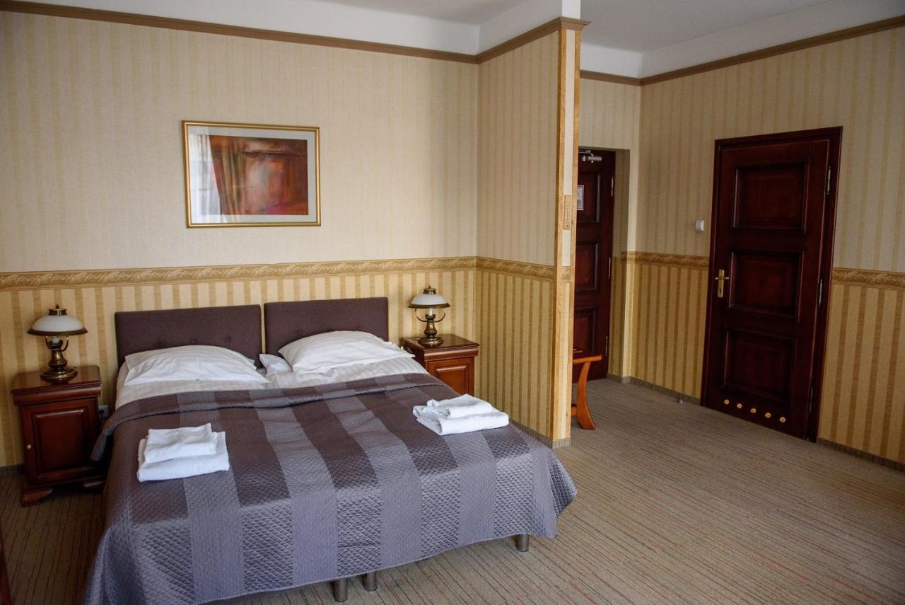 Hotel Zamek W Krasiczynie Habitación foto